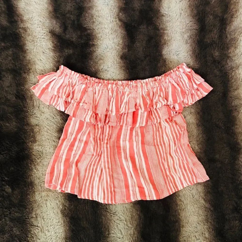 Lulu’s Striped Off Shoulder Crop Top Small - Picture 6 of 8